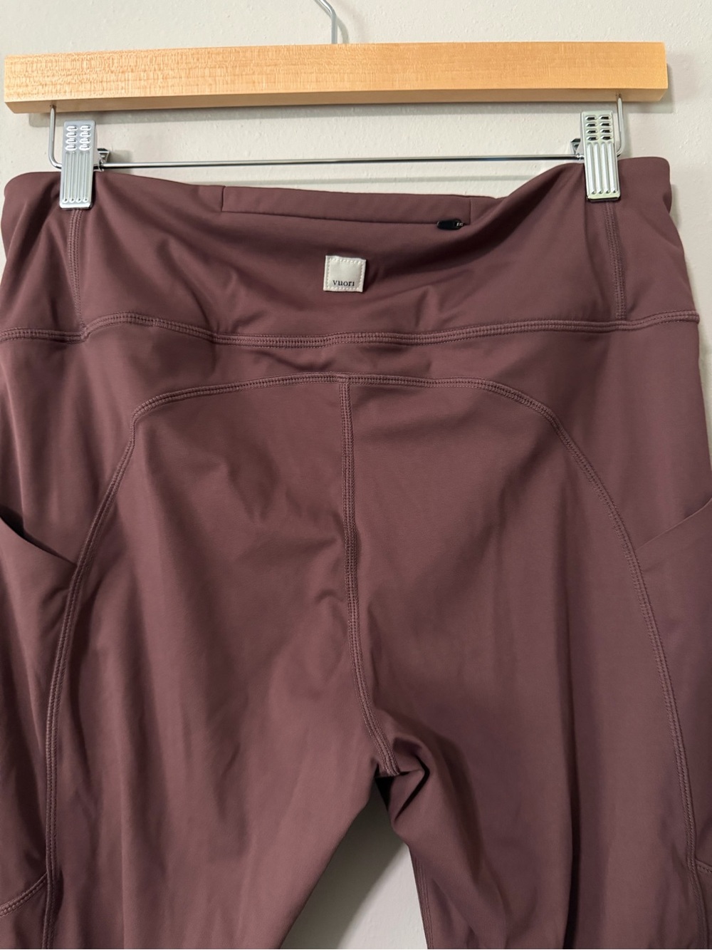 Vuori Women’s Pocket Leggings Size Large Athletic Yoga Running Athleisure - Picture 4 of 6